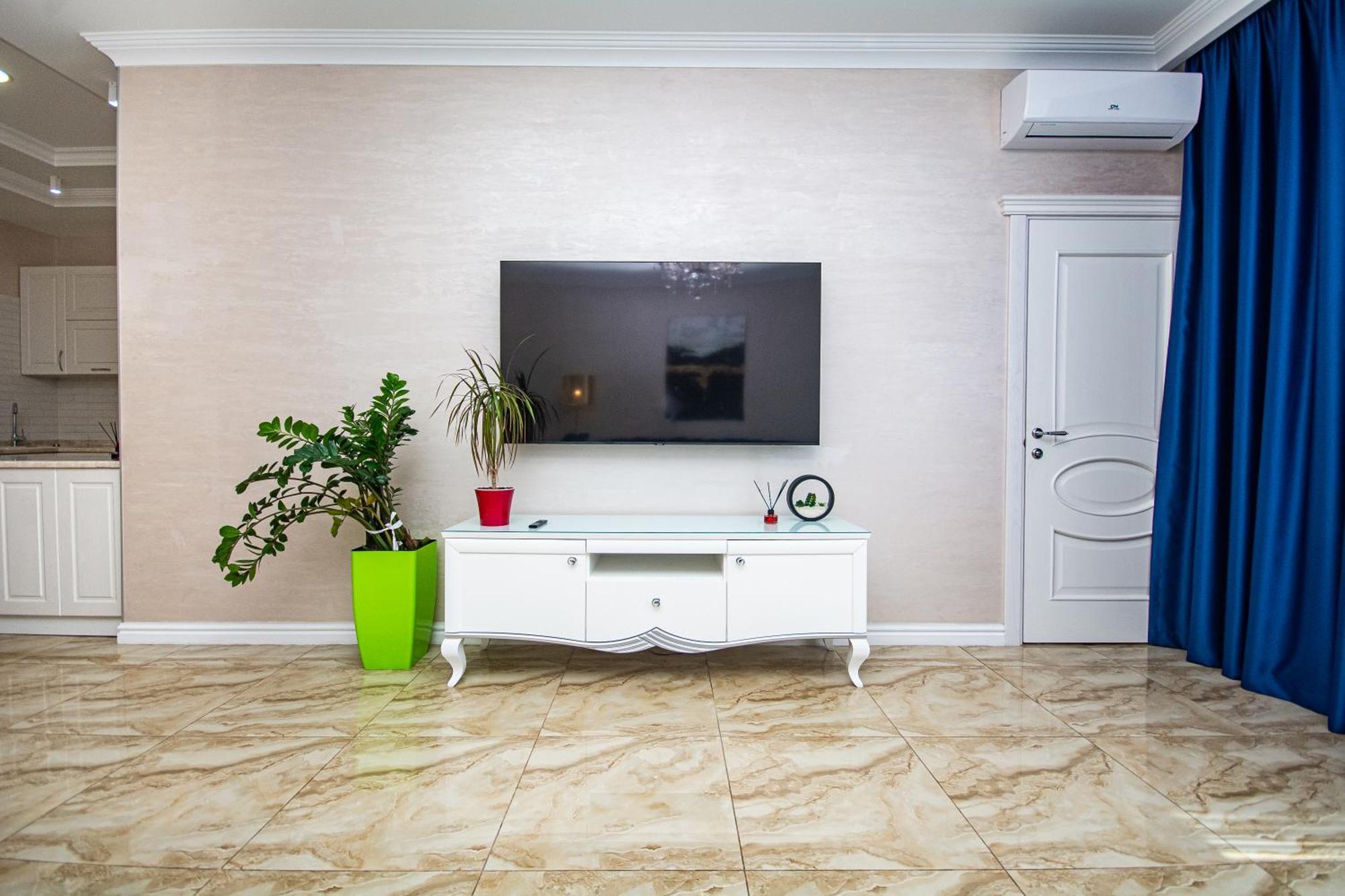Ferienwohnung Luxury For Business & Pleasure Royal 3 Kiew Exterior foto