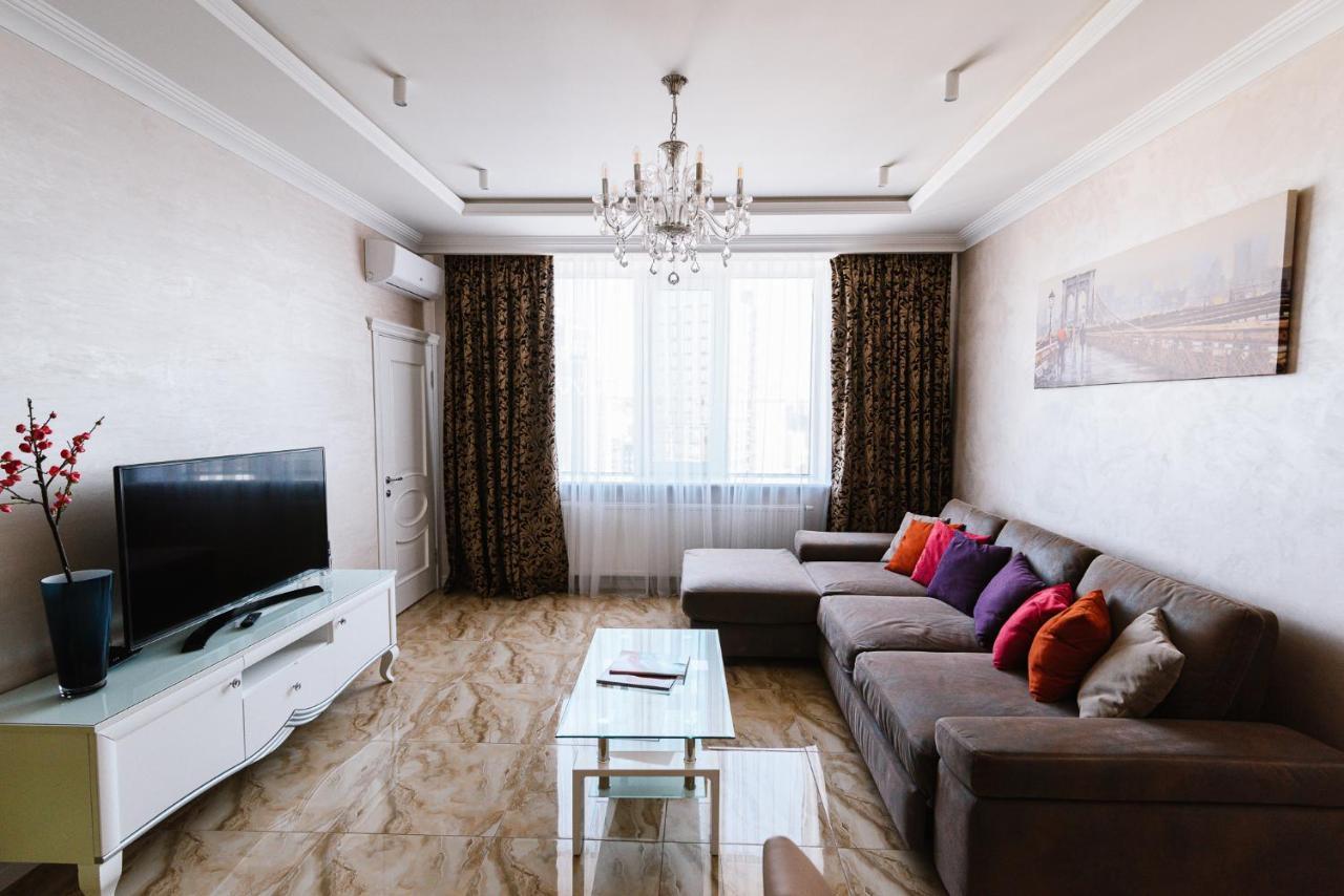 Ferienwohnung Luxury For Business & Pleasure Royal 3 Kiew Exterior foto