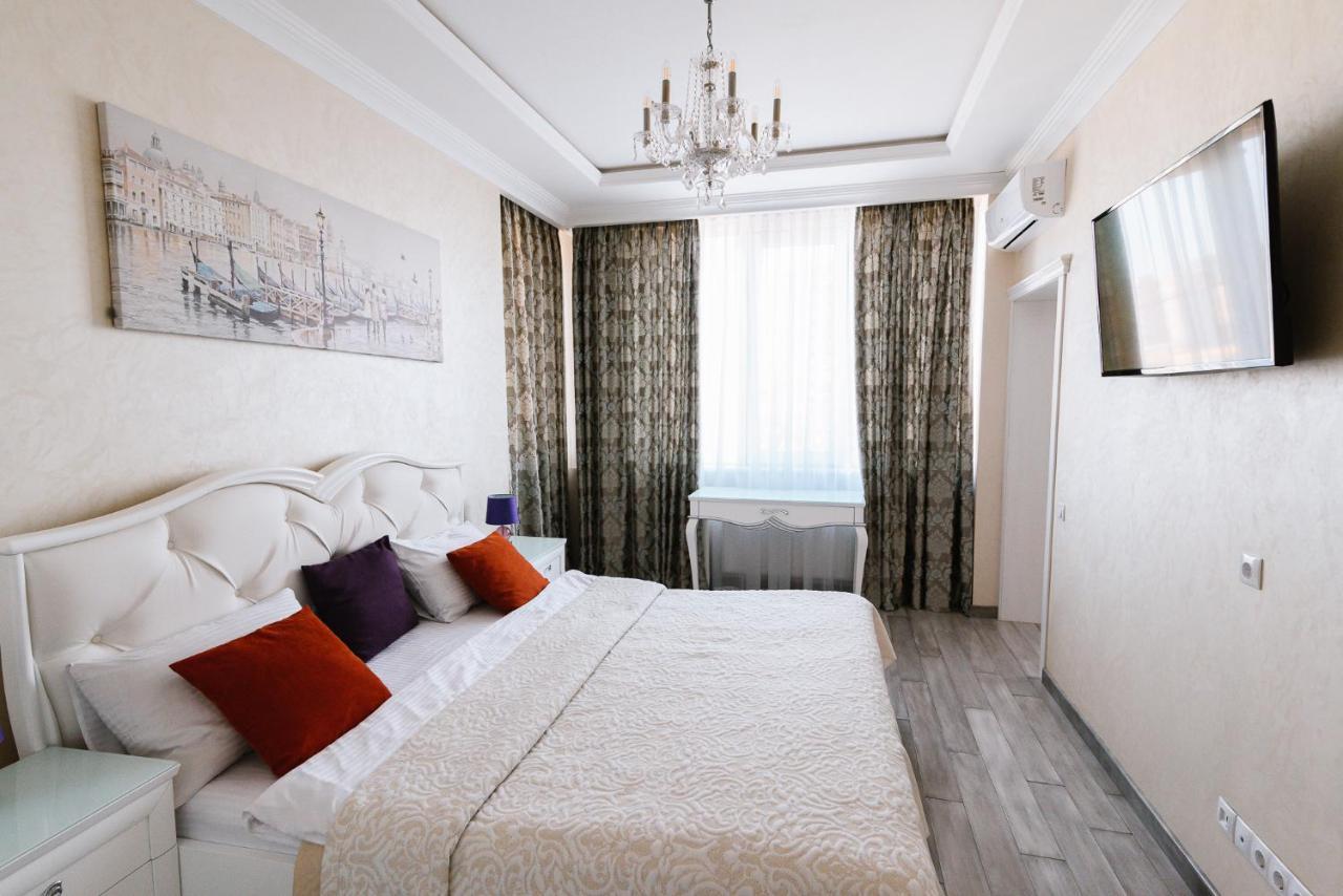 Ferienwohnung Luxury For Business & Pleasure Royal 3 Kiew Exterior foto